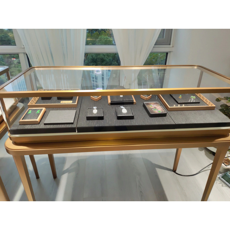 custom.Luxury High-End Custom  - Furniture Lighting & Decor Magazine 评论和价格